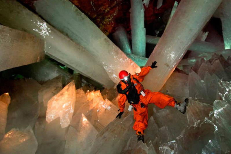 Кристальная пещера гигантов (Мексика)